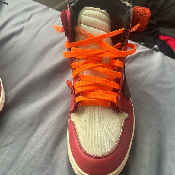 Off White Chicago Jordan 1 High - Picture 3 of 5